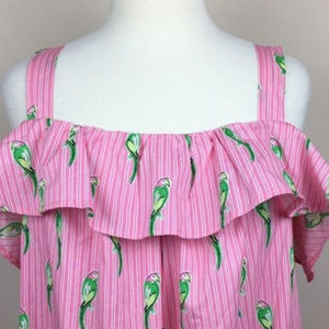 NWOT Crown & Ivy Petite Cold Shoulder Parrot Mini